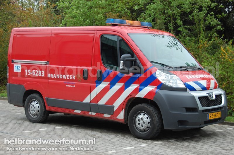 15-6283 Personen/materialen voertuig