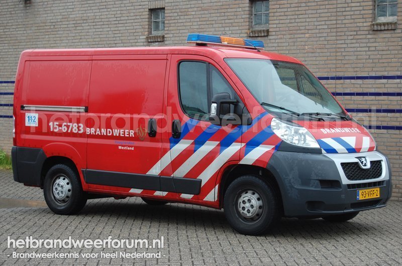 15-6783 Personen/materialen voertuig