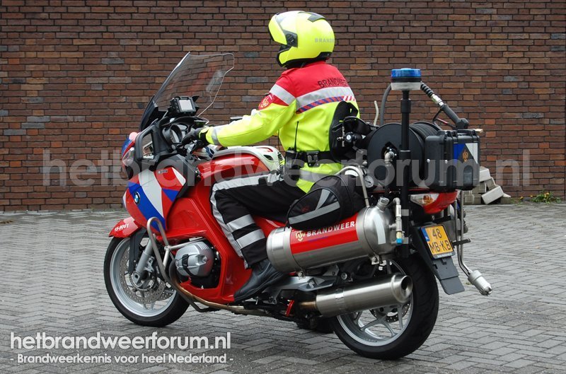 15-9061 Brandweermotor