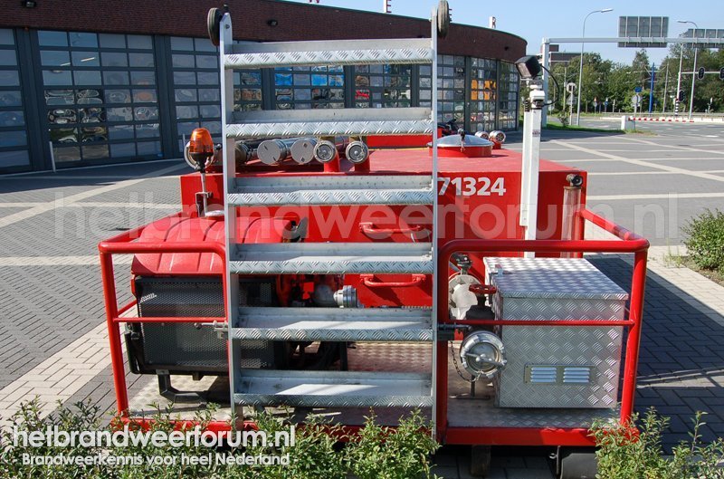 71 324 Tankwaterhaakarmbak