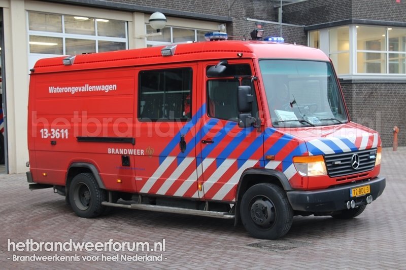 13-3611 Waterongevallenvoertuig
