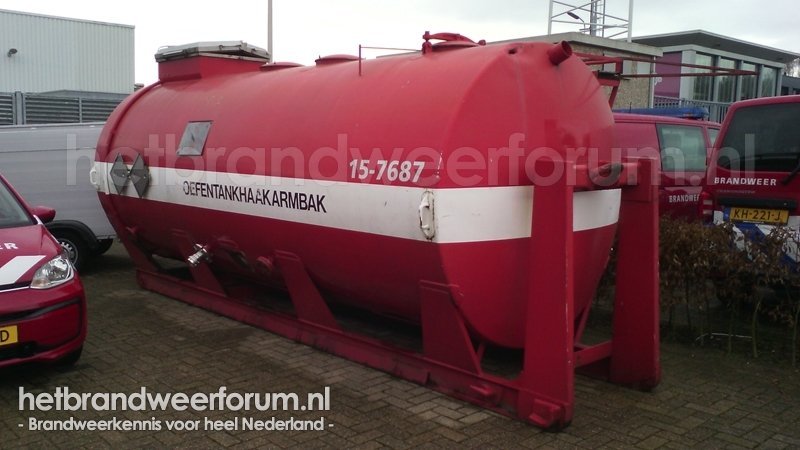15-7687 Oefentankhaakarmbak