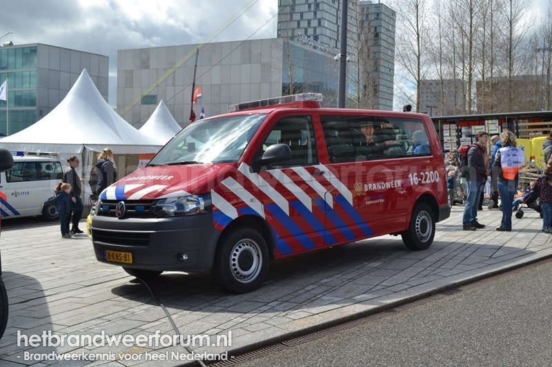 16-2200 Dienstbus