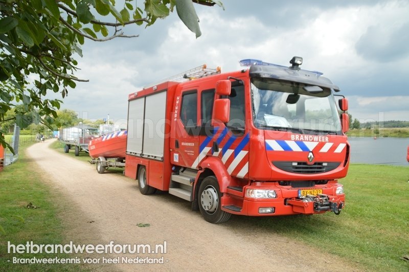 23-2281 Personeels/Materieelvoertuig