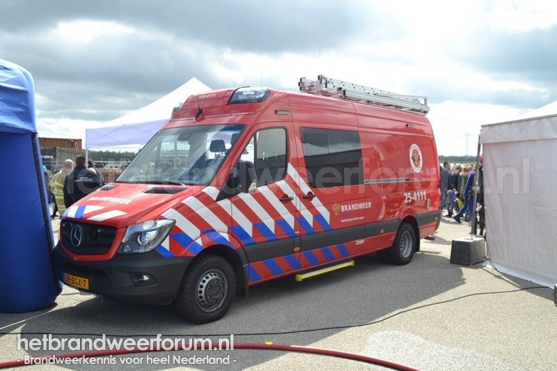 25-4111 Waterongevallenvoertuig