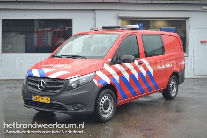 28-2101 Personen/Materialenvoertuig