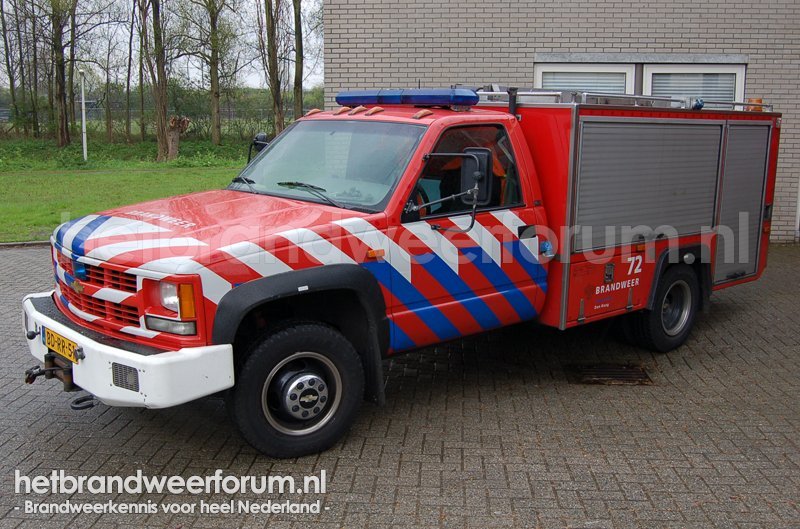 72 Hulpverleningsvoertuig