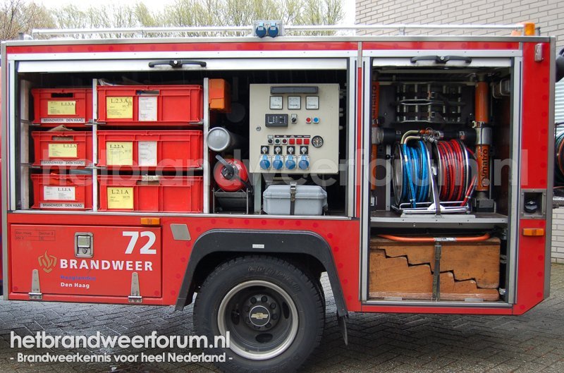 72 Hulpverleningsvoertuig