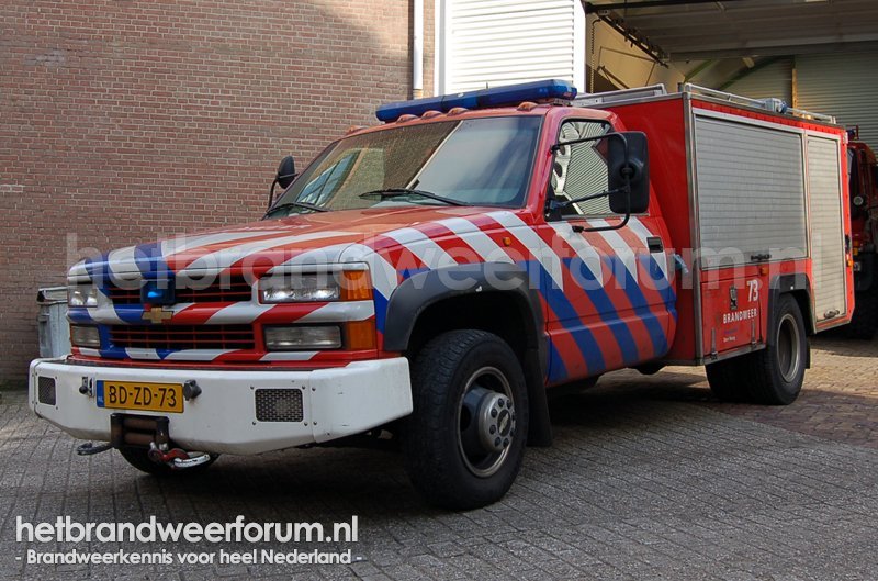 73 Hulpverleningsvoertuig