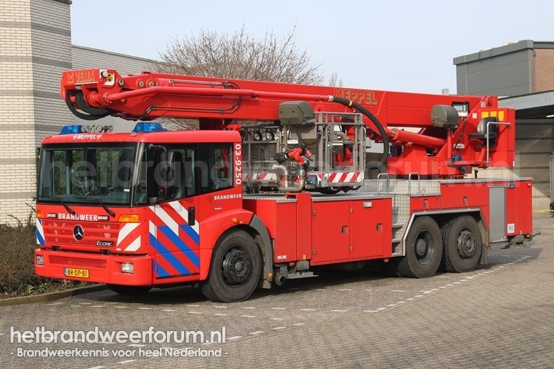 03-9250 Hoogwerker