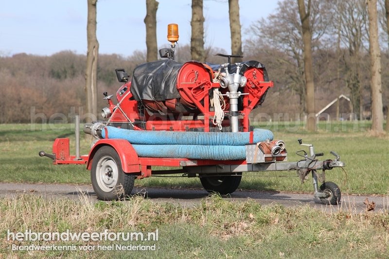 06-8165 Motorspuitaanhanger