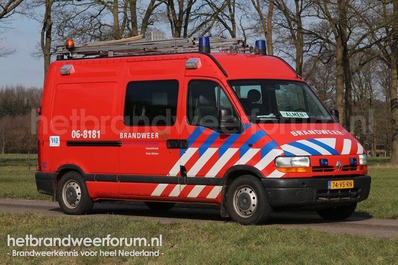 06-8181 Personeels/Materiaalvoertuig