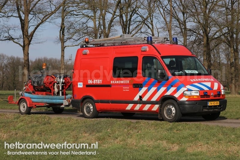 06-8181 Personeels/Materiaalvoertuig