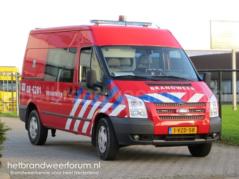 08-6281 Personeels/Materiaalvoertuig