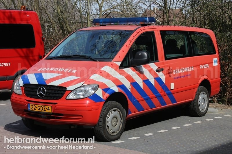 09-8098 Verbindings/commandovoertuig