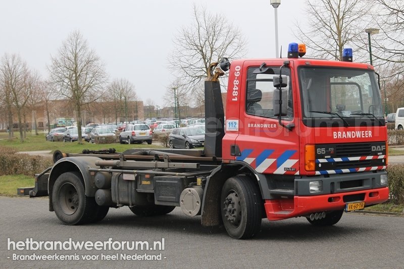 09-8481 Haakarmvoertuig