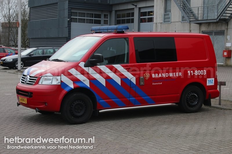 11-8003 Personeels/Materiaalvoertuig