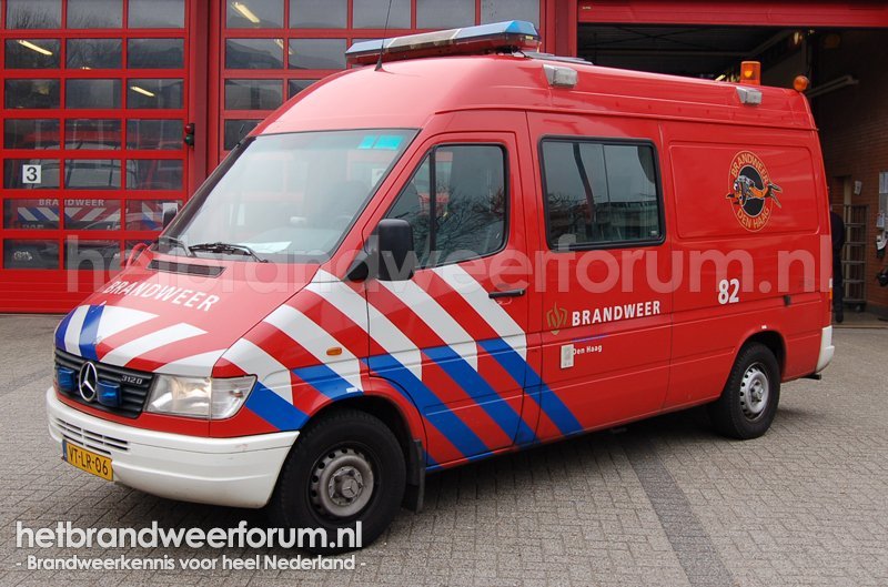 82 Waterongevallenvoertuig