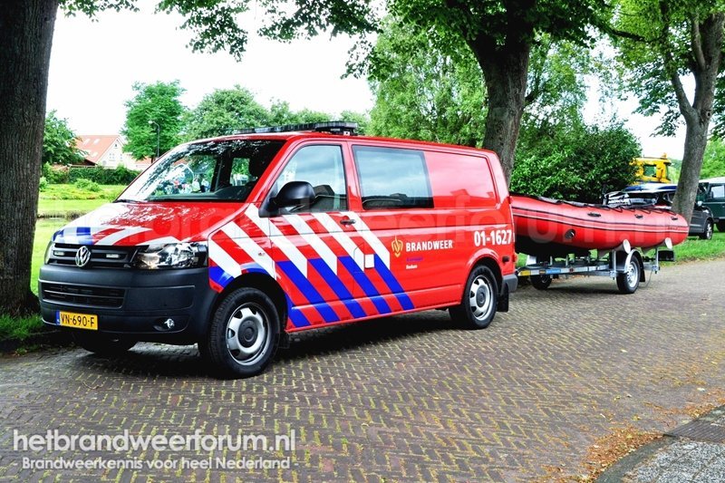 01-1627 Personeels/Materiaalvoertuig