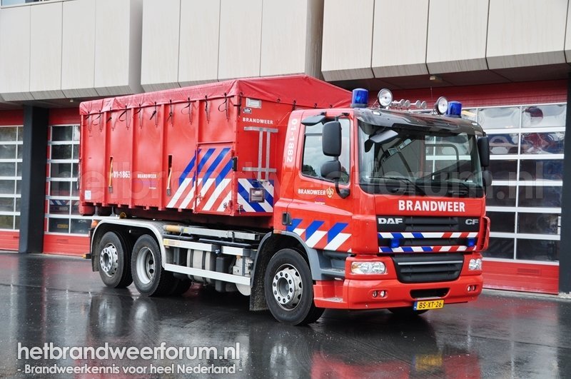 01-1882 Haakarmvoertuig