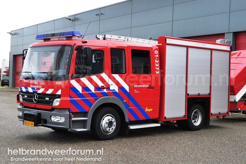 01-2373 Hulpverleningsvoertuig