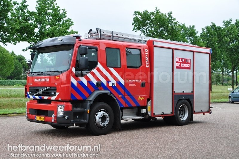 01-2633 Tankautospuit