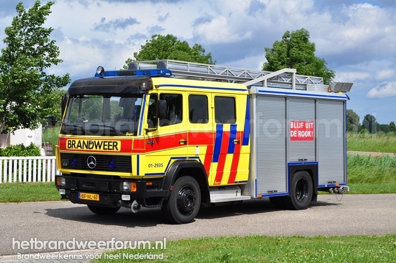 01-2935 Tankautospuit