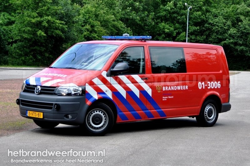 01-3006 Personeels/Materiaalvoertuig