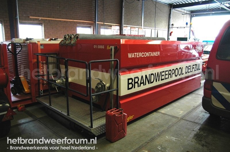 01-3066 Watertankhaakarmbak