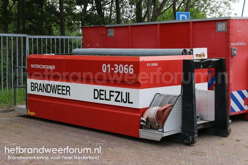 01-3066 Watertankhaakarmbak