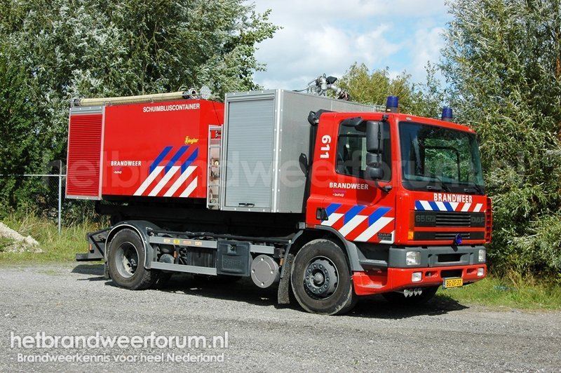 01-3083 Haakarmvoertuig