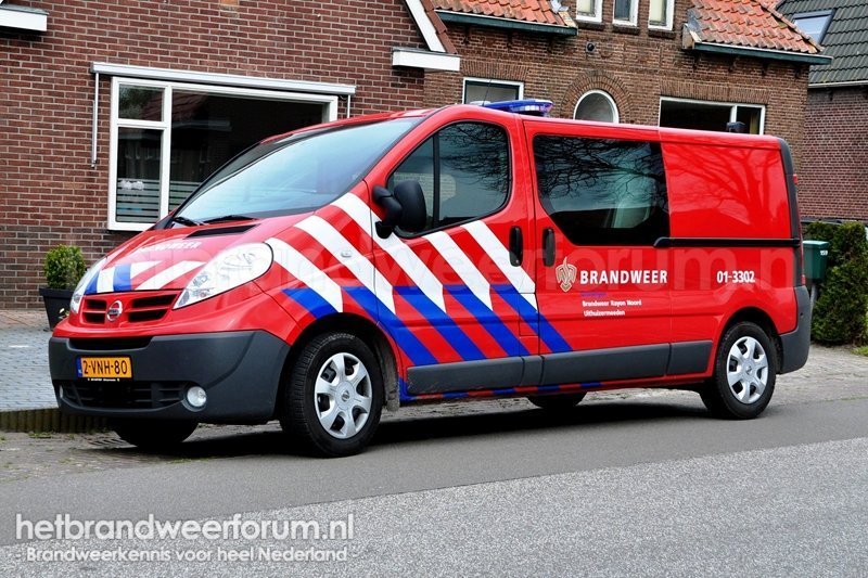 01-3302 Personeels/Materiaalwagen