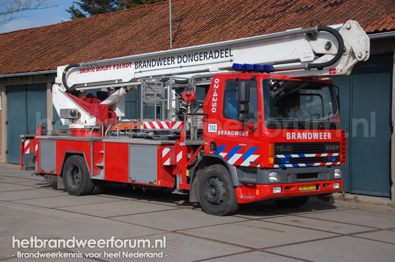 02-4250 Hoogwerker 
