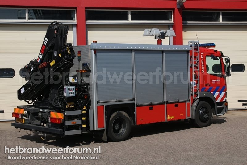 12-2470 Hulpverleningsvoertuig