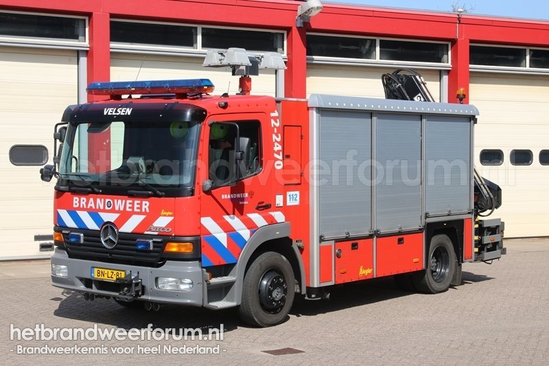 12-2470 Hulpverleningsvoertuig