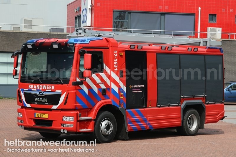 17-1631 Tankautospuit