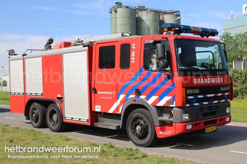 17-1631 Tankautospuit