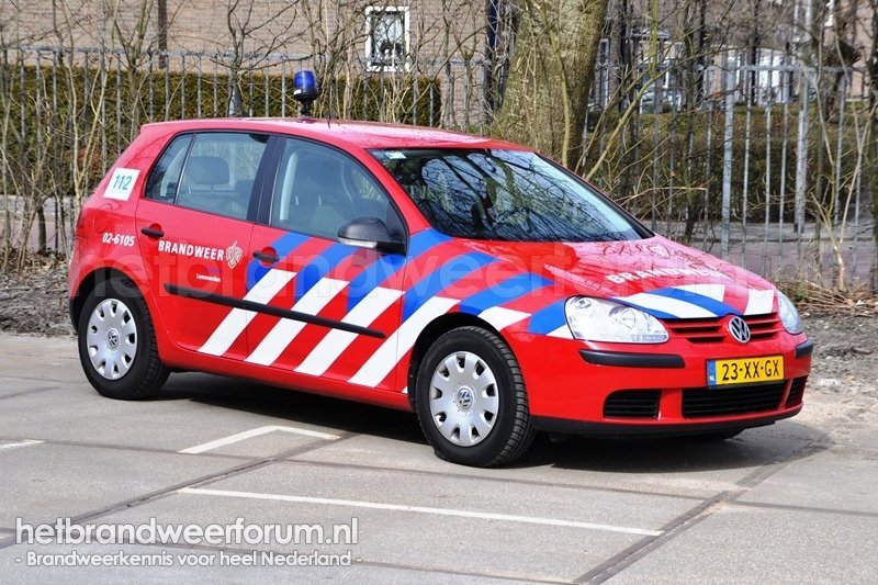 02-6105 Dienstauto (23-XX-GX)