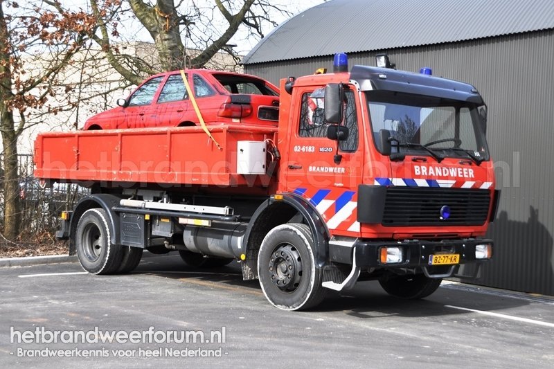 02-6183 Haakarmvoertuig