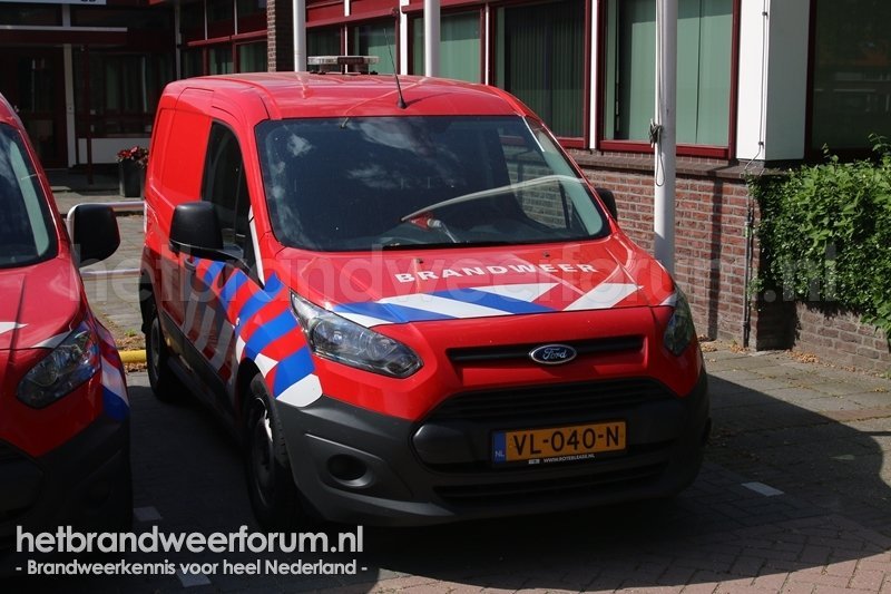 17-1601 Personeels/Materiaalvoertuig