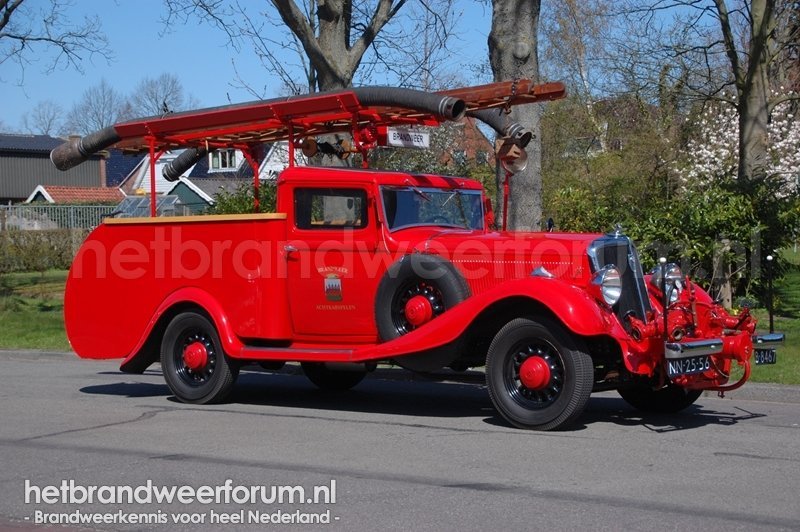 Oldtimer Buitenpost
