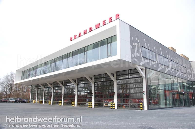 Aldlânsdijk 11, te Leeuwarden