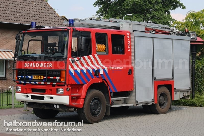 06-7041 Tankautospuit