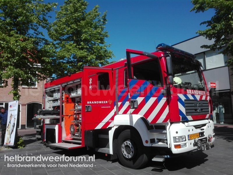 06-9271 Hulpverleningsvoertuig