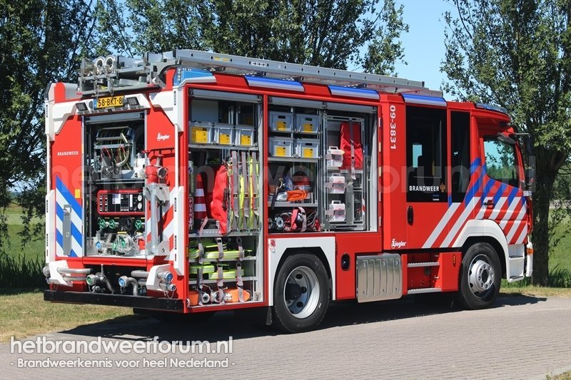 09-3831 Tankautospuit