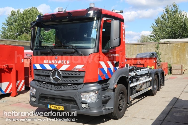 09-9082 Haakarmvoertuig