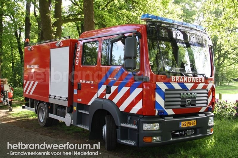 05-5262 Personeels/Materiaalvoertuig