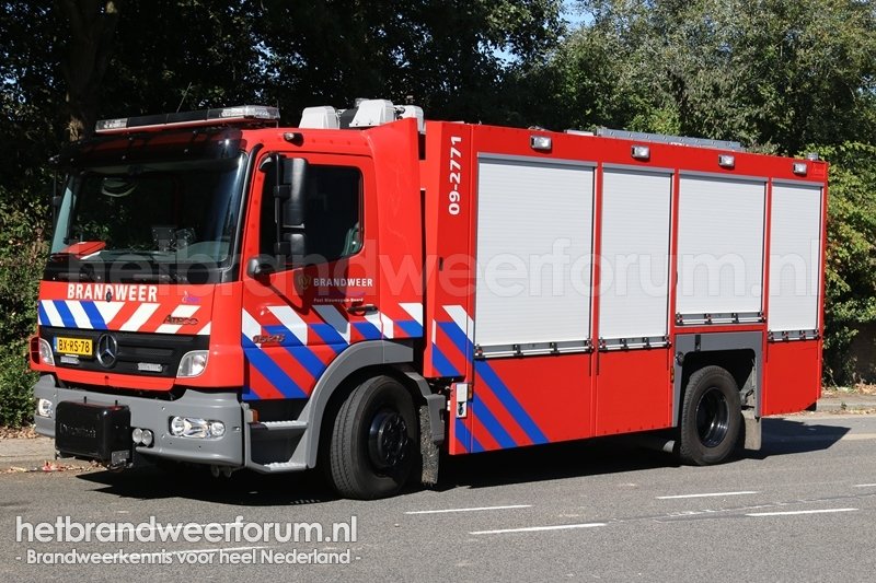 09-2771 Hulpverleningsvoertuig