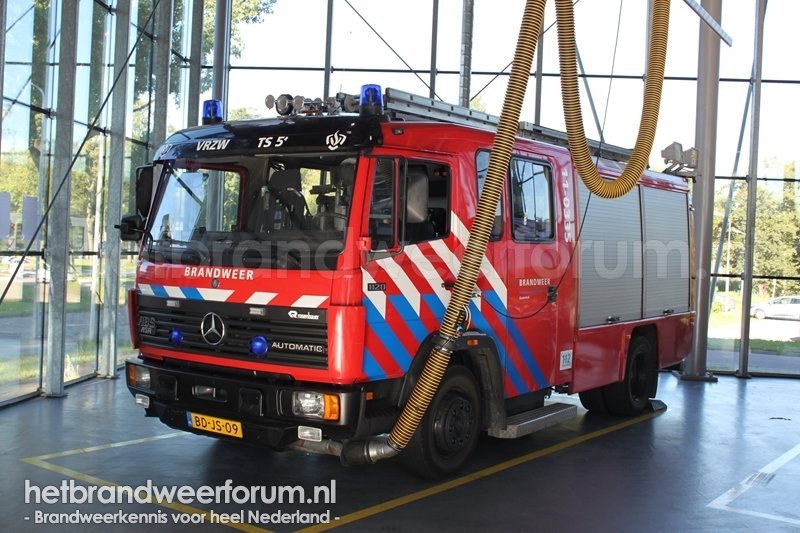 11-0335 Tankautospuit (BD-JS-09)