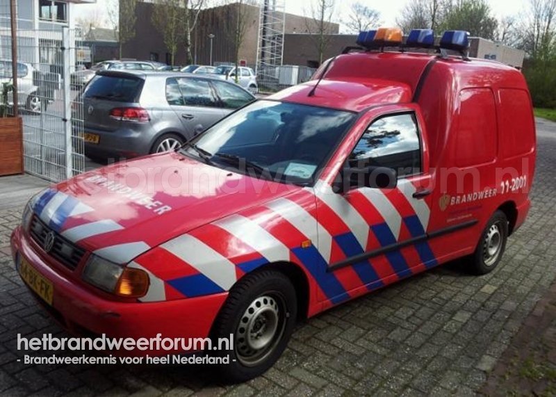 11-2001 Personeels/Materiaalvoertuig (64-BK-FK)